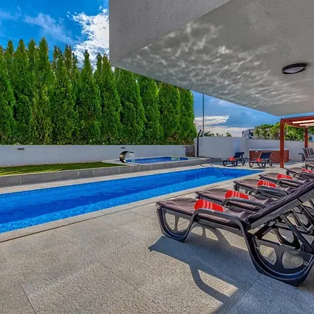Casa Marietta شقة بومير